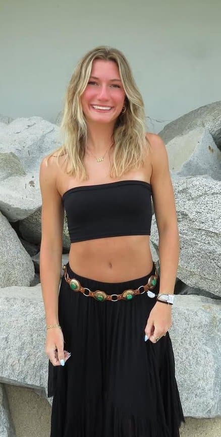 Who wouldn’t want to watch these two hotties have sex with each other?! GGW missed opportunity ?