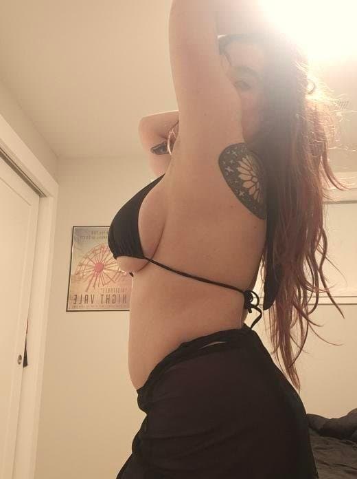 Shy big titty goth GF has no idea she’s a webslut ?