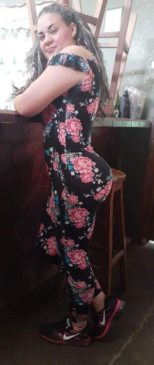 Latina madura hermosa con tremendo culazo perfecto rico