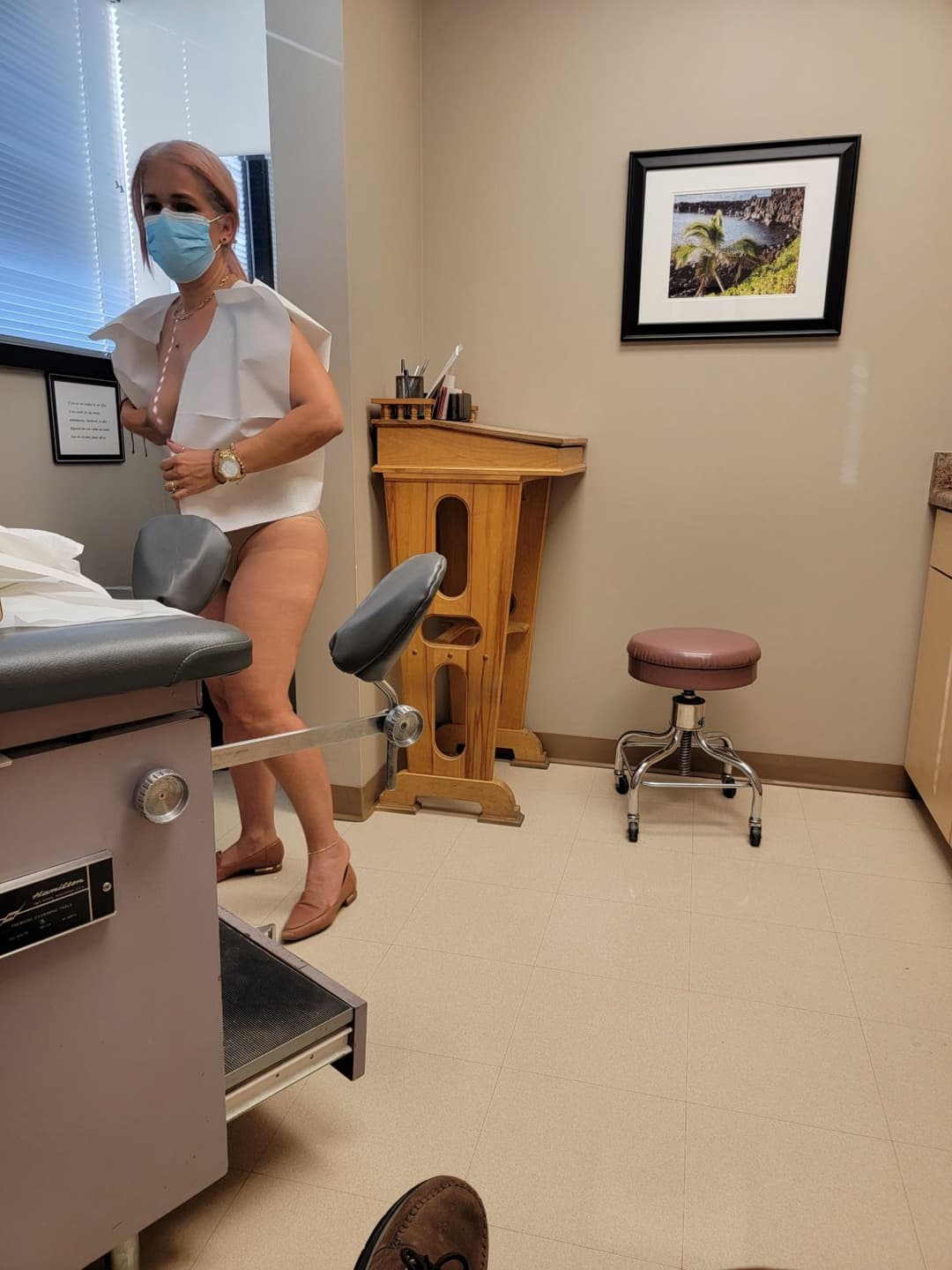 Slut visiting the clinic