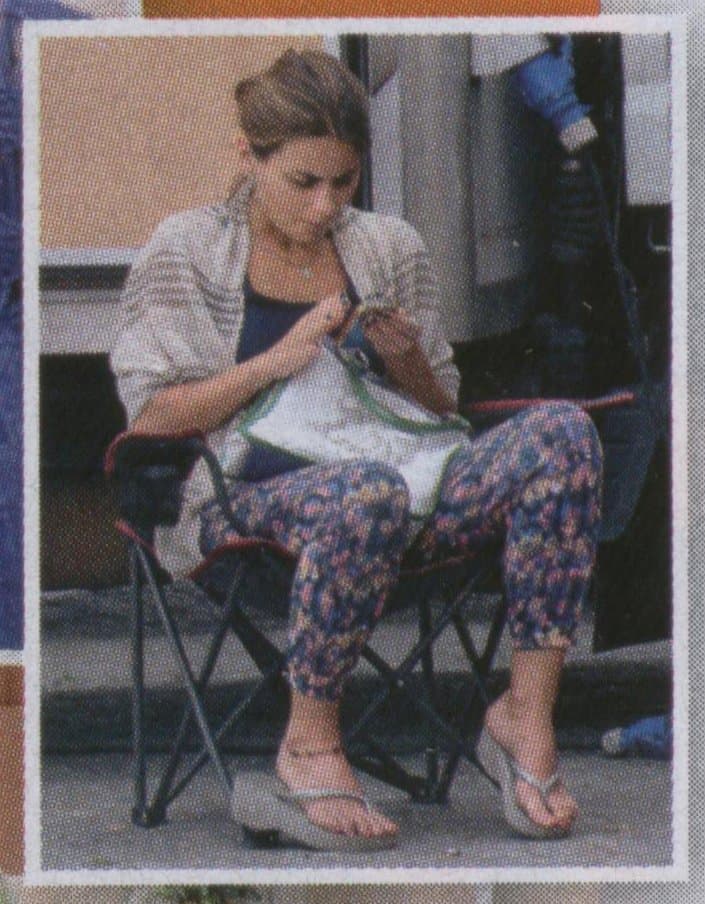 celebrities platform flip flops