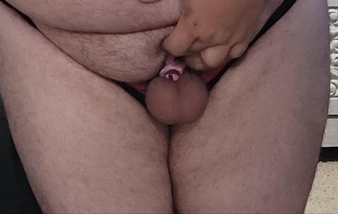Sissy Reddit Slut Too Embarrassed To Show Mommy, Shows The World. Kik in Comments.