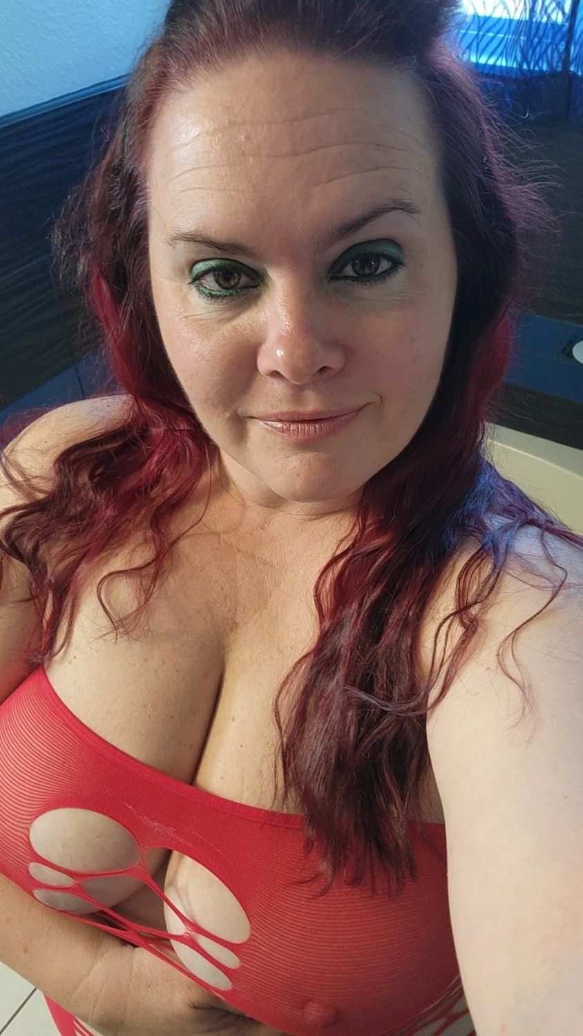 AZ BBW Hotwife #10 (Pics for Boyfriend and Girlfriend couple)