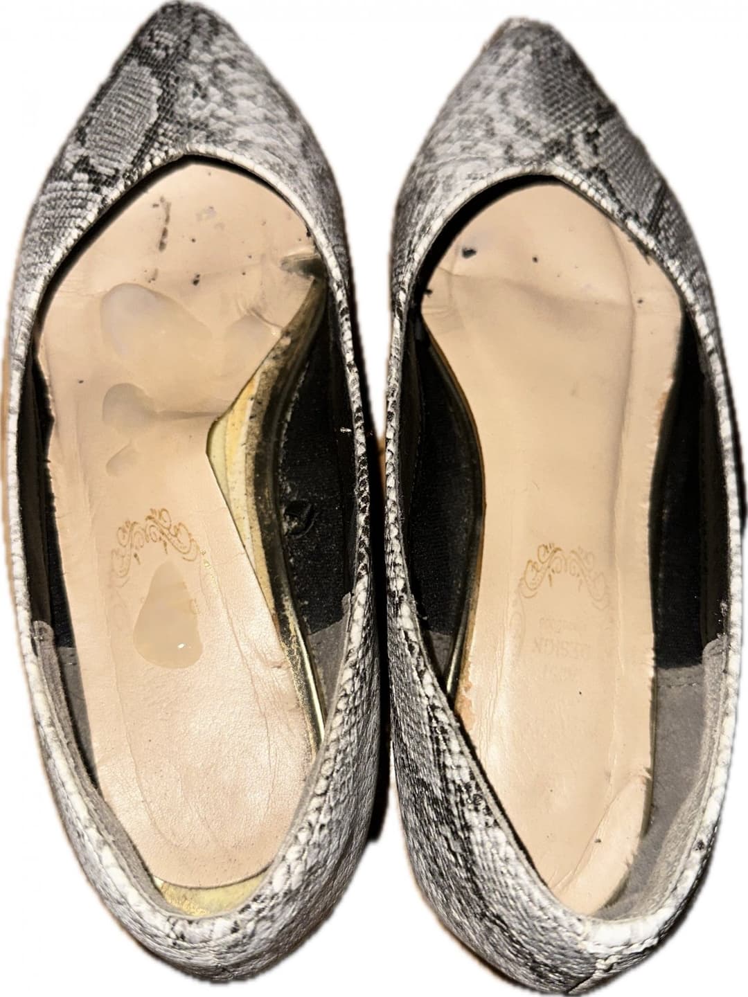 Asian feet / shoes & cum 2