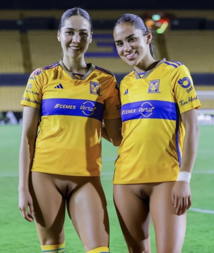 Greta Espinoza de Tigres Femenil SIN CALZÓN - PACK desnuda - fakes