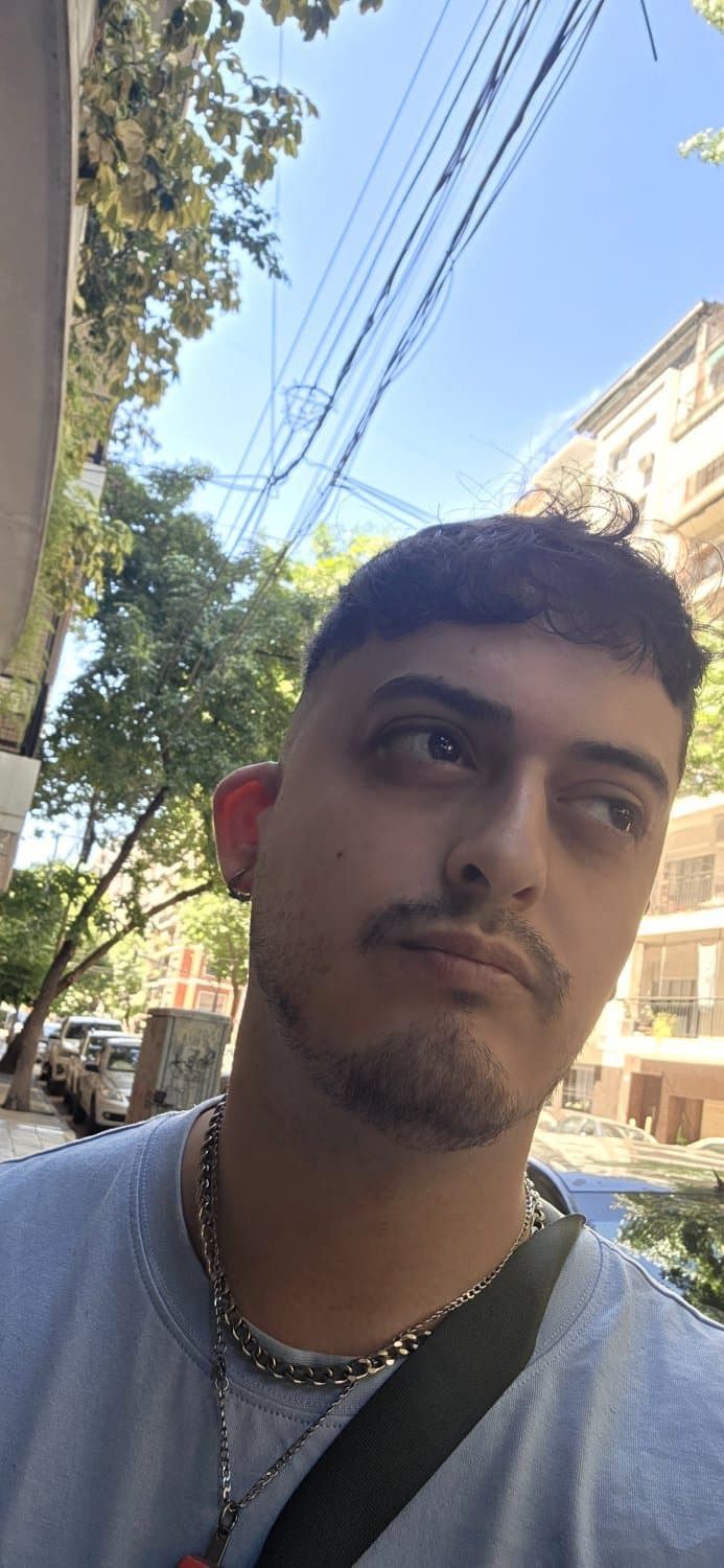 Argentino puta quiere se famoso  nudes muestra todo revela identidad coqueta atrapado alumno privada