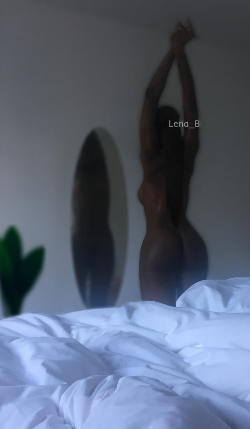 Big African booty available to bounce on some bwc