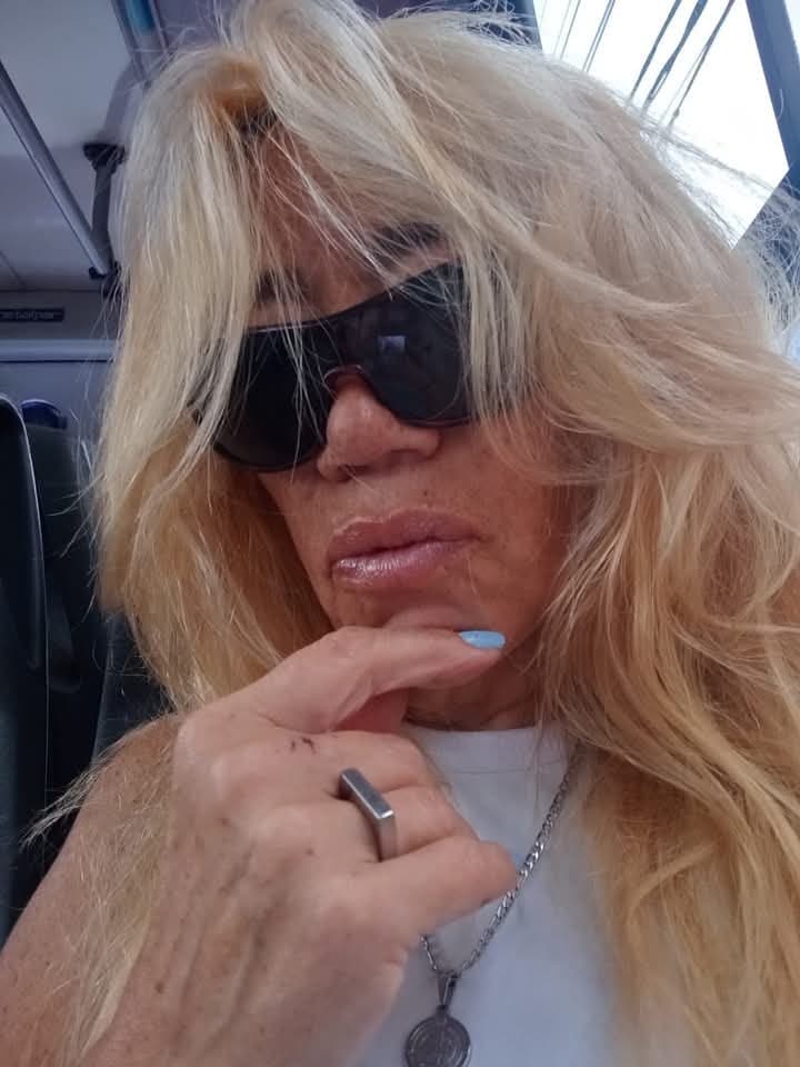 Fabi . Scataazza. Madura argentina. 29 videos con diferentes H. Trio y trio lésestá en @peporiles12