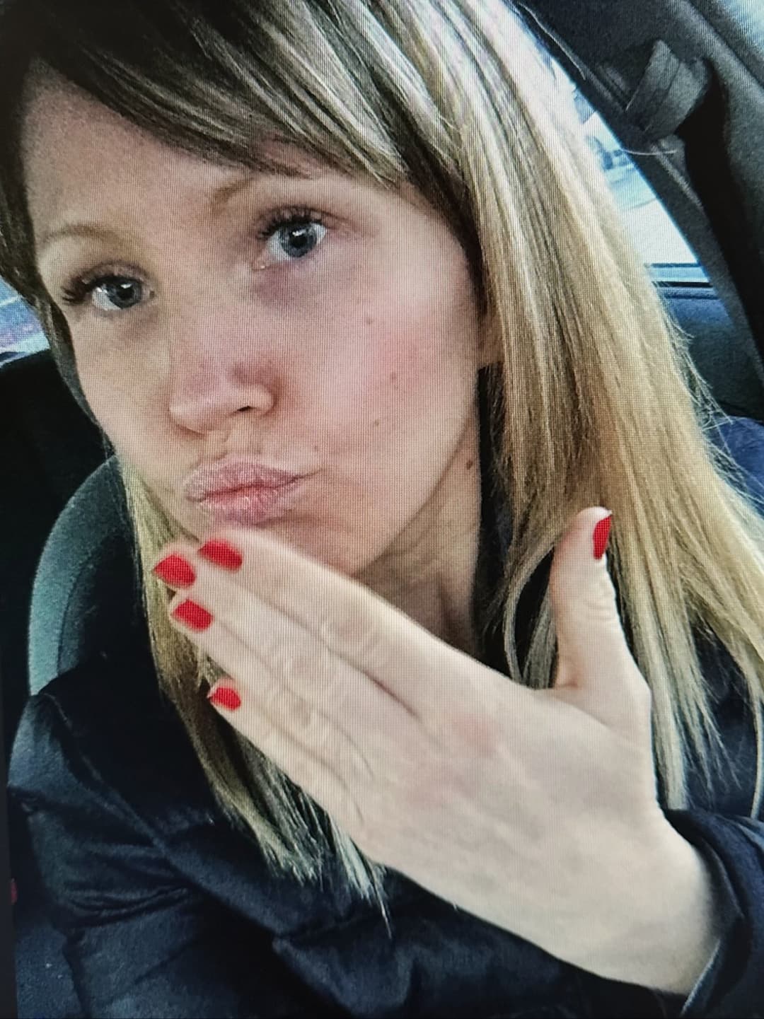 Submitted Sexy Dentist Mom