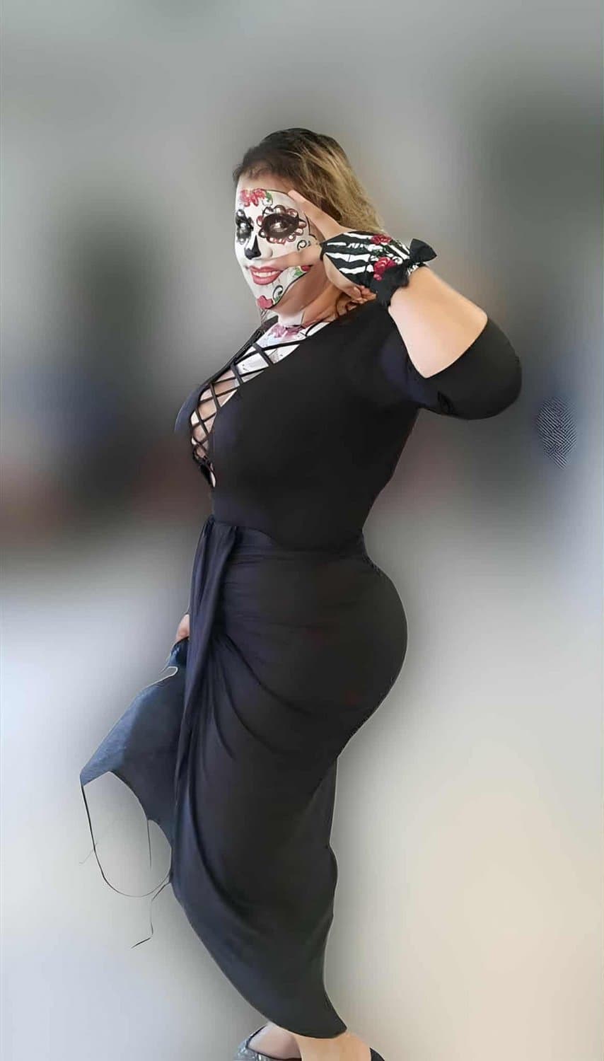 Sexy Ass MILFS/cougars?