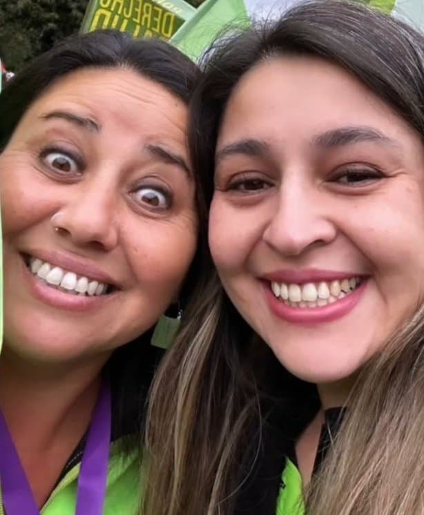 Click to view full size Margarita paz Araya vecina de puente alto en Santiago lista para recibir sus mocos tibios y espesos