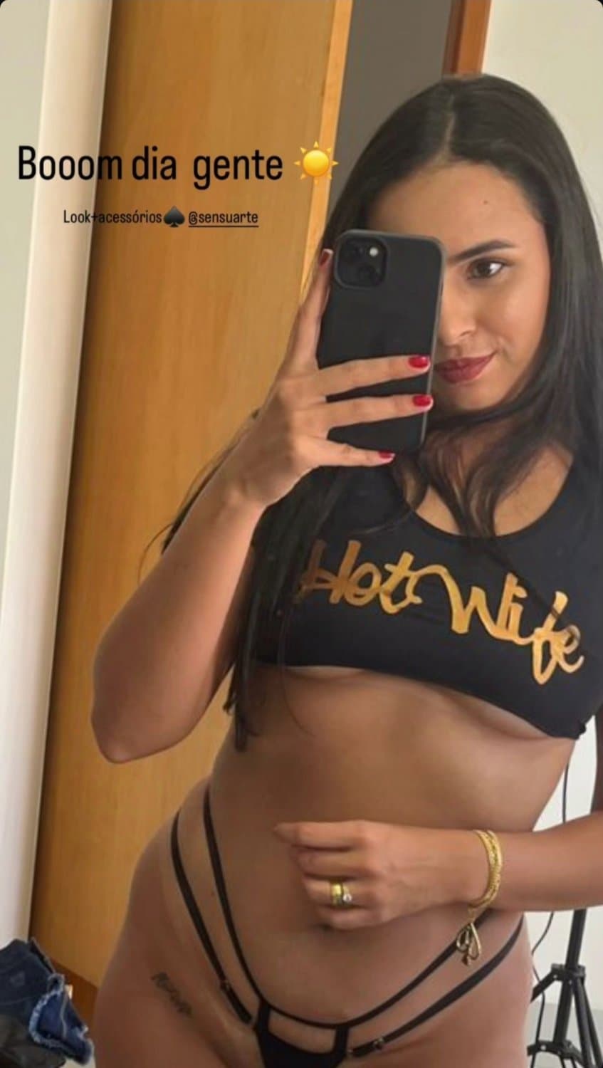 Ana Clara hotwife, esposa liberadissima pelo corno manso, a HOTWIFE mais gostosa(Sigam essa esposa)