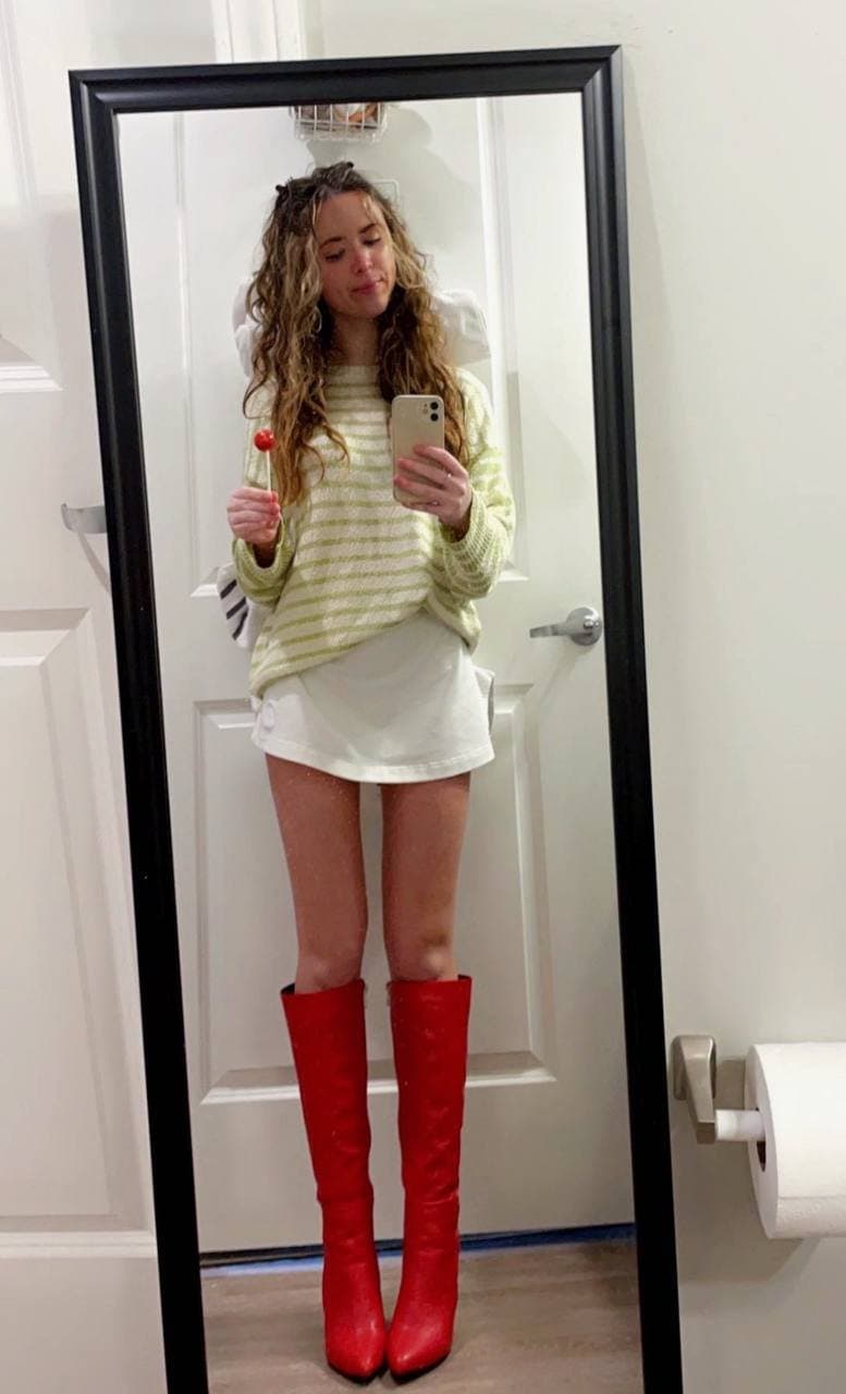 One night stand Jenna takes backshots