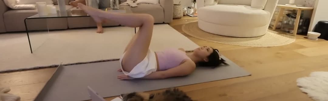 Cheeky home workout for daddy