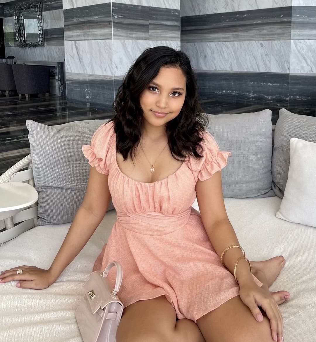 Hottest slut ever, ready to take a cock!