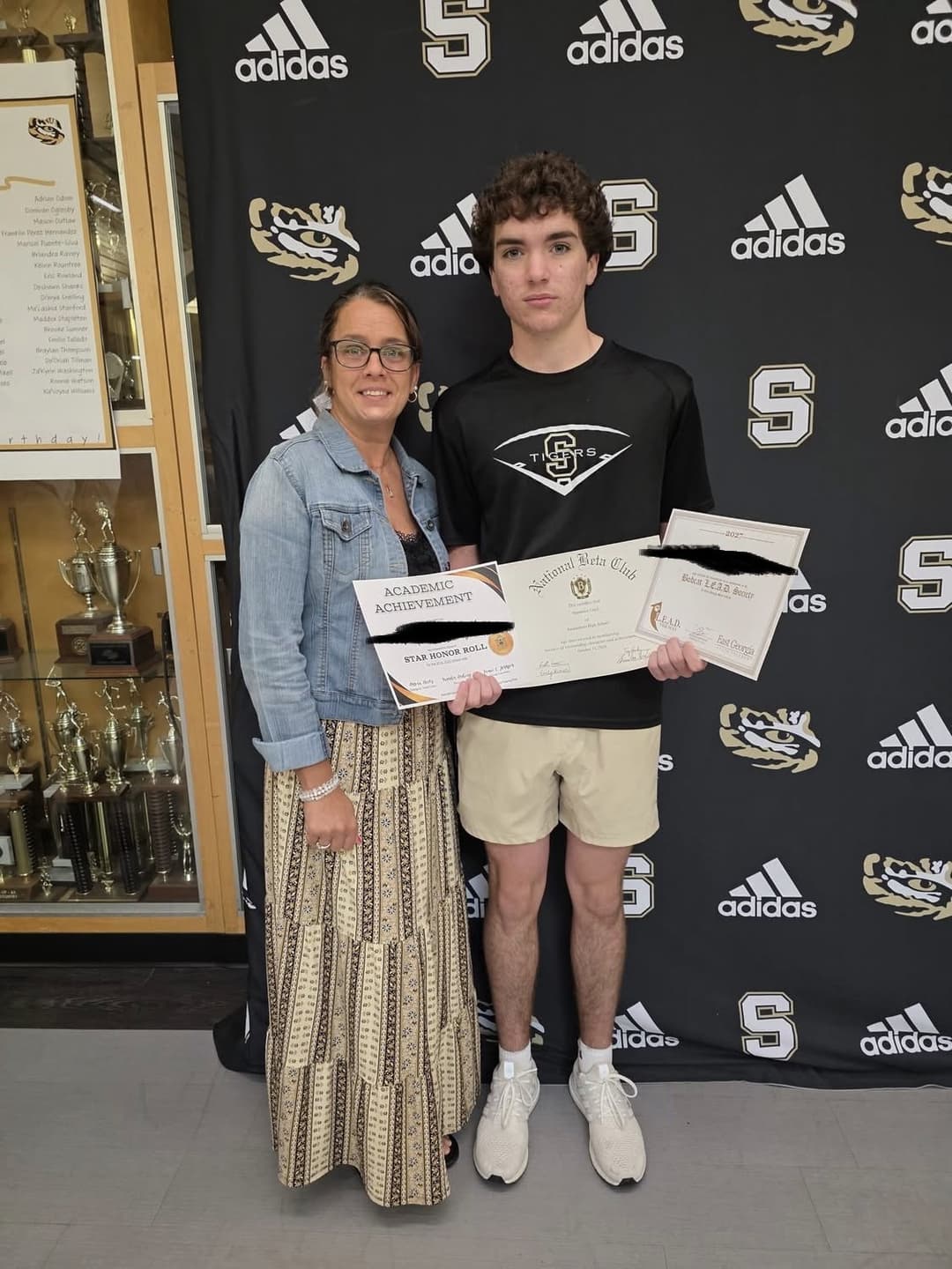 Milf Mom Of 3 Fucks Her Oldest Son Small Dick