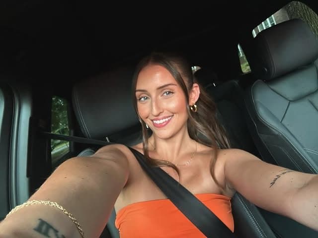 Sexy thicc webslut Callie