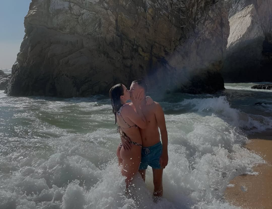 [kik] shsjebbd 19yo ex is eager for cock She wants it all day needs a good pounding and cum on face