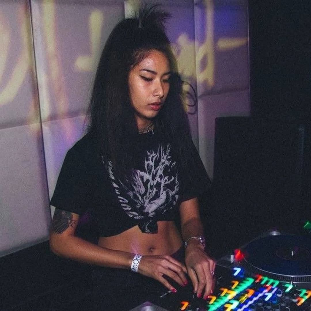 Wannabe ABG DJ whore fucks her way to stardom
