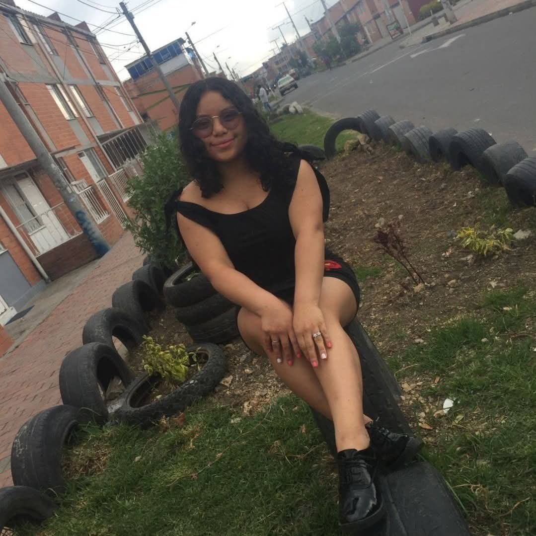 Colombiana arrecha Bogota