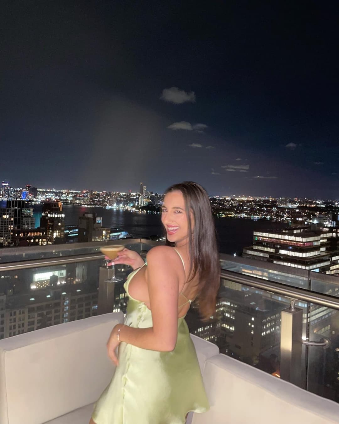 Click to view full size College Crush Lisa Sandson (@lisa.sandson). Comment your favorite pics.