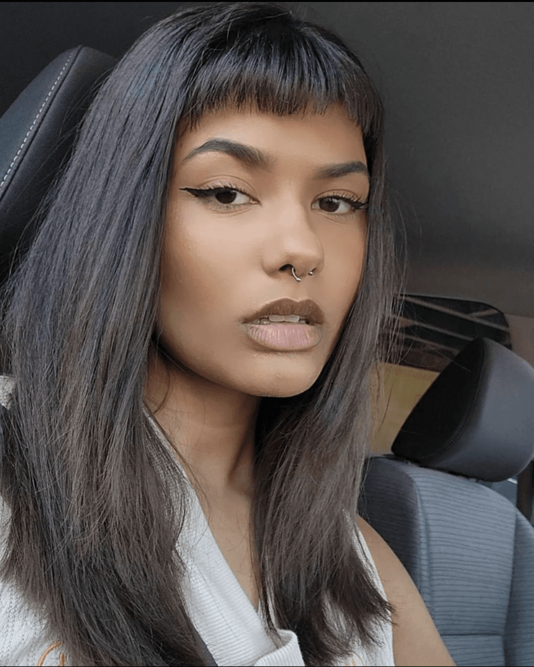 Click to view full size From modeling to camming to amateur porn. From a She to a He to a They. Quite the transition!