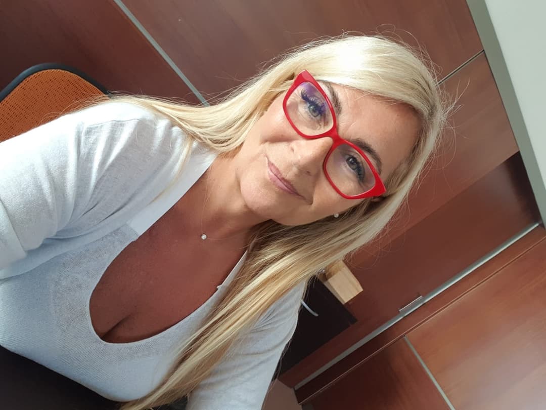 Ann Cath mature beauty