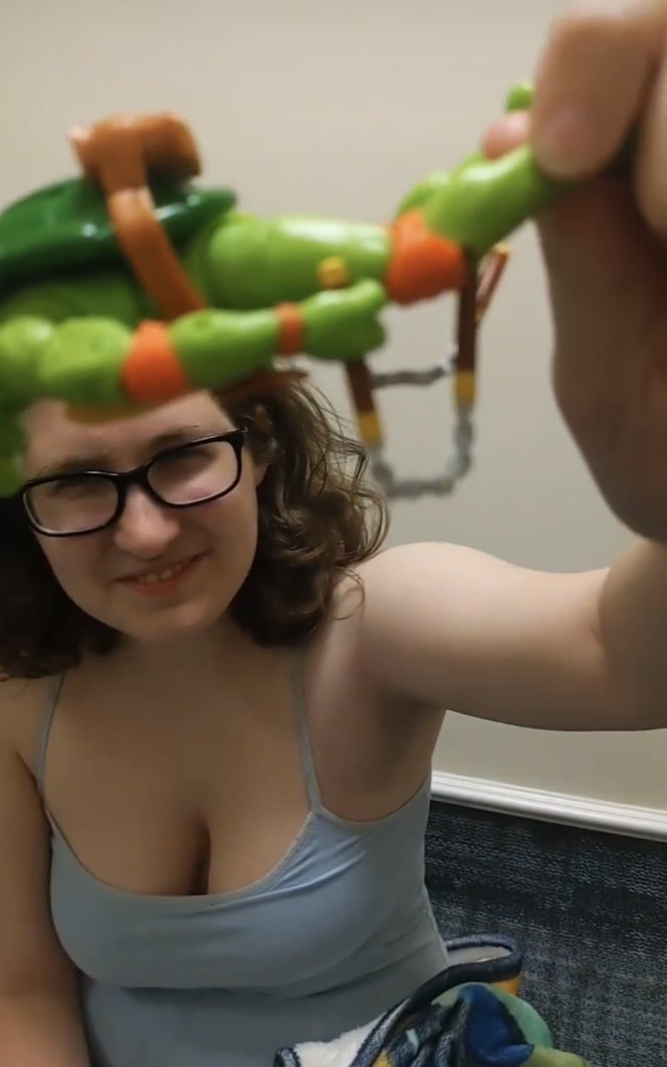 "Nonbinary" Rapepig: Jess 20f