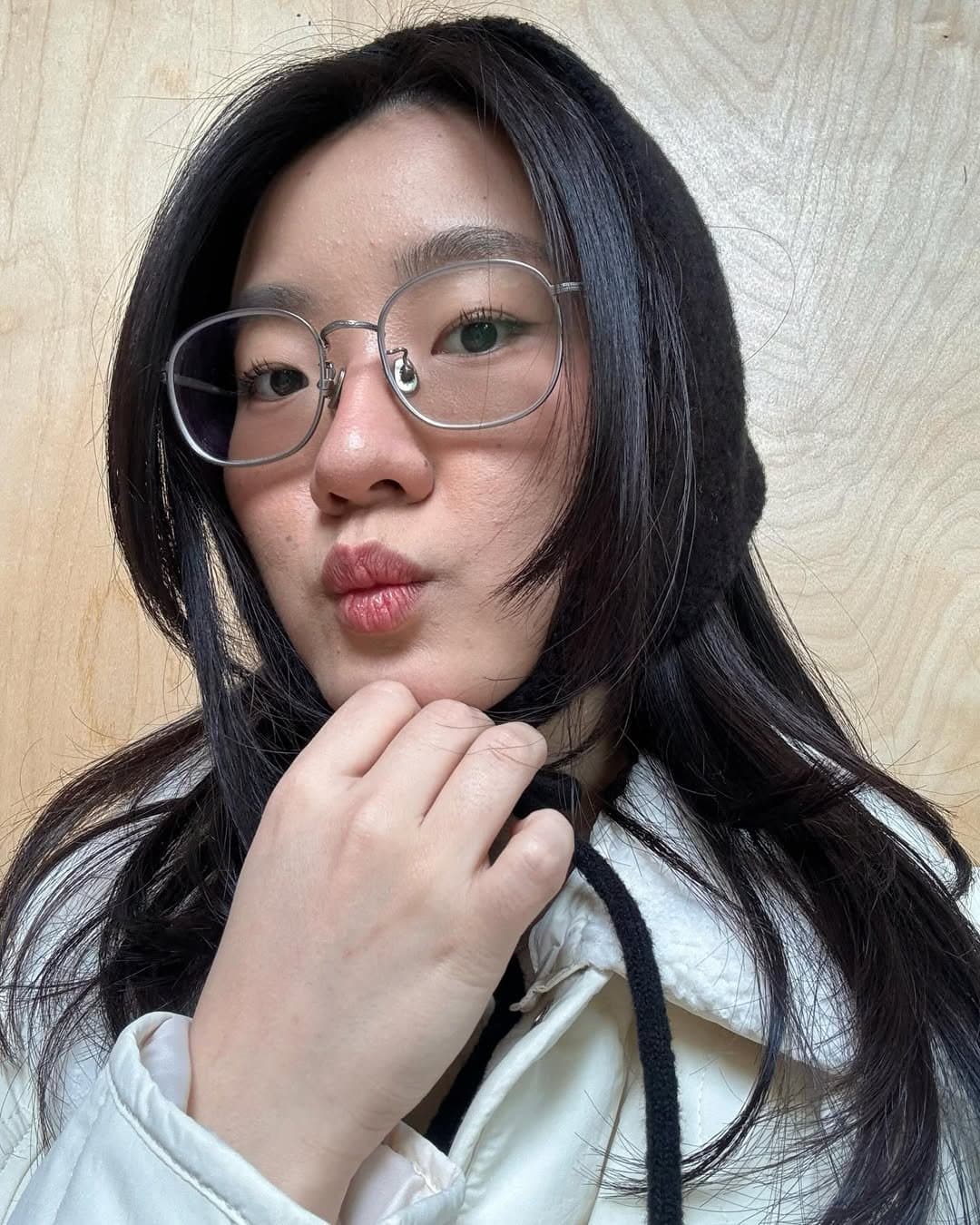 glasses or no glasses? petite korean college teen