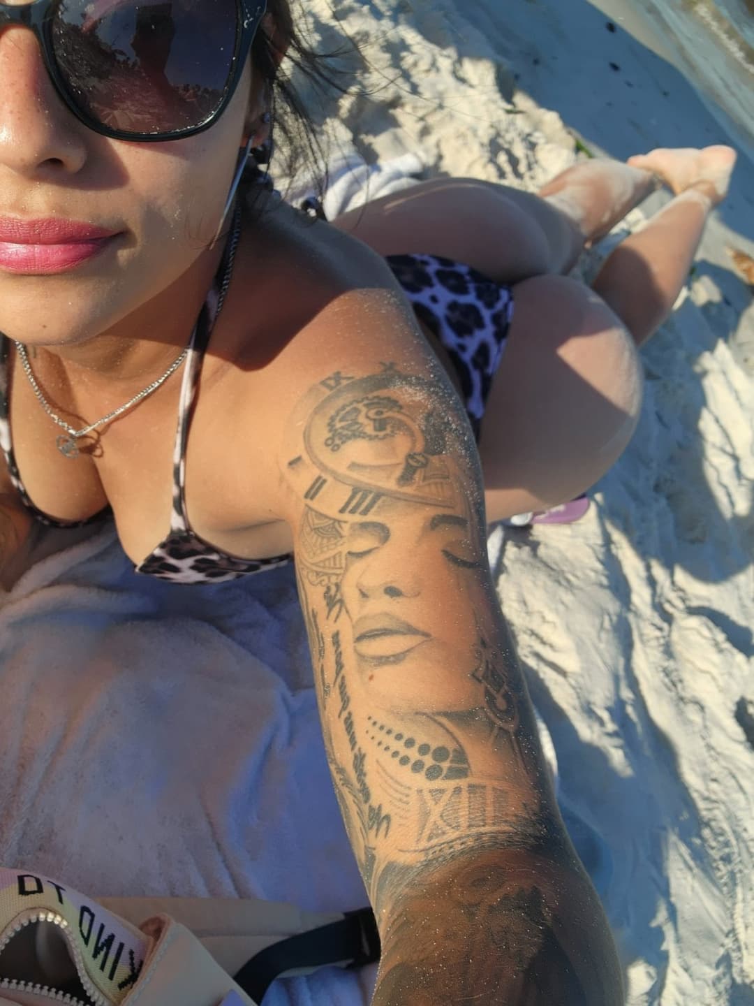 Culona Argentina/Big Thick Ass Argentina -- (NoNude/Soft)