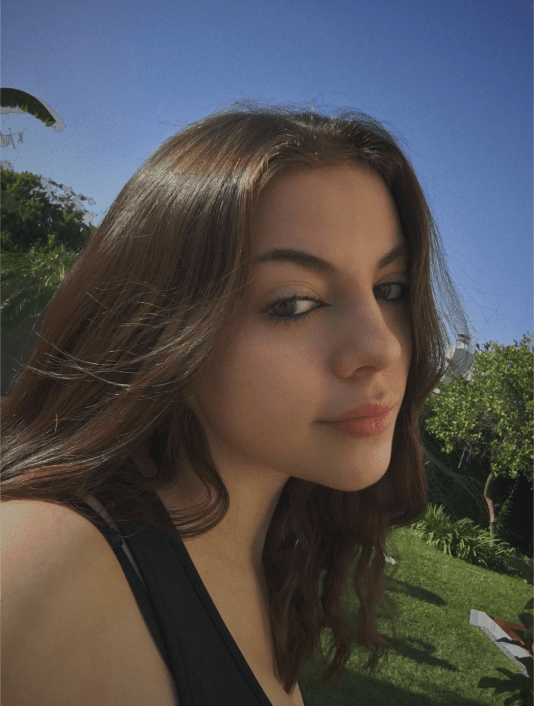 Do my IRLs get you hard? Dm me on Kik @throwaway1318 for a feed of your favorite