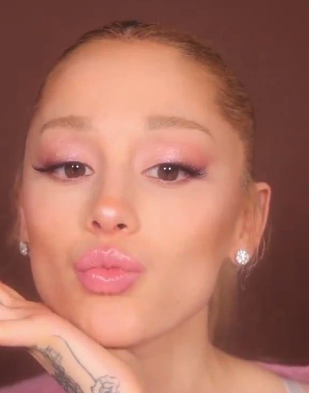 Ariana Grande is the best porn ?