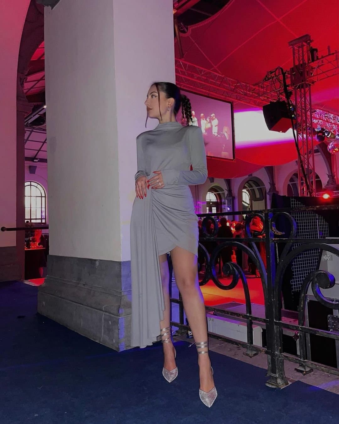 Hot feet branlette sur cette pute