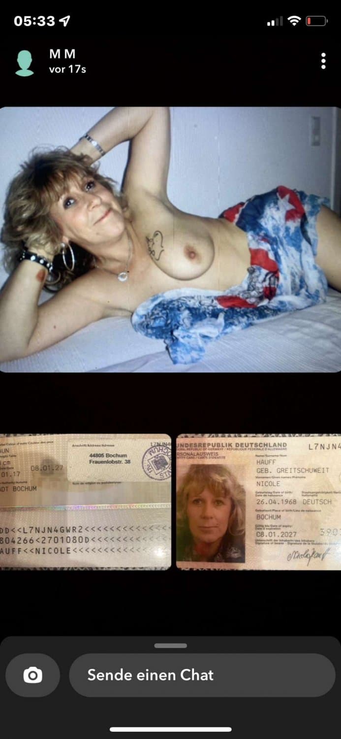 Na los nicole hauff bettelt schon danach von euch endlich gefickt zu werden sie will sperma Haben