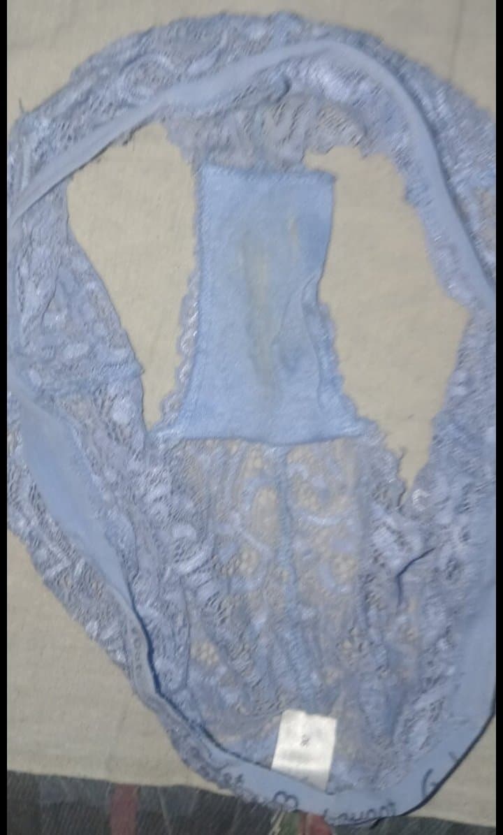 Rafayblanca González bien ??siempre trae los calzones  porque todos los días se la meto por