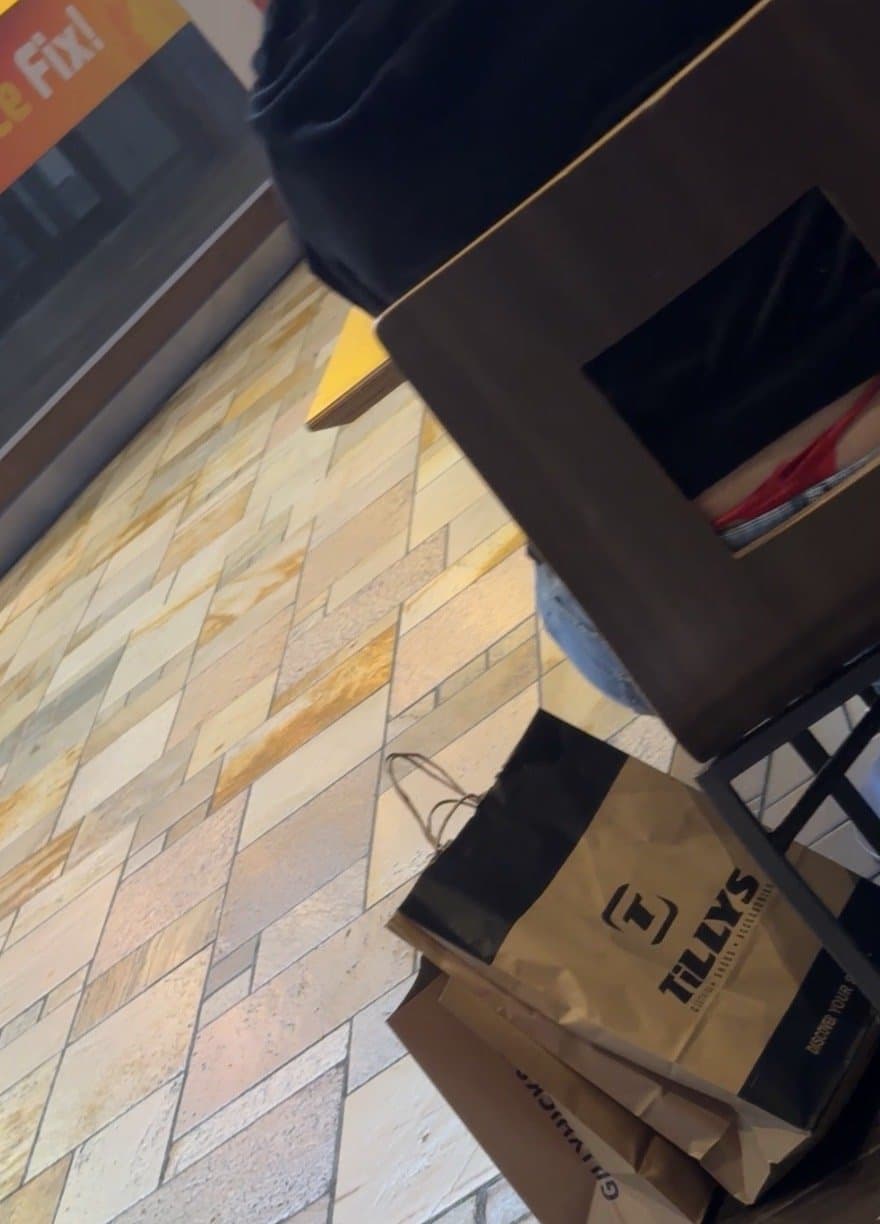 Christmas hunting ( thongslip)