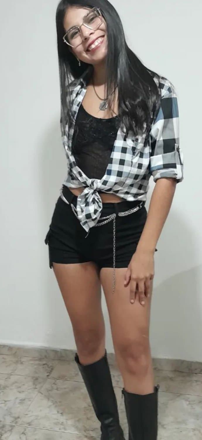 Click to view full size Luciana Faria! putita del int de cba! compartan!