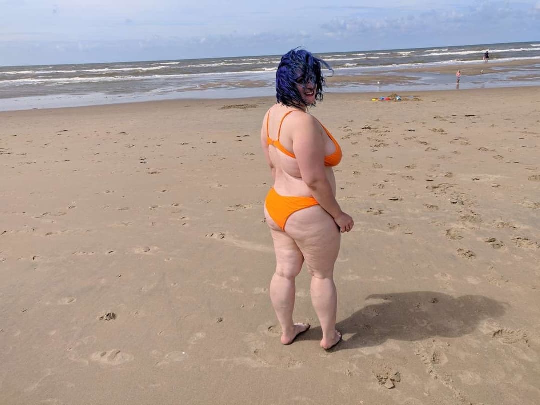 Diane Henrotte *MegaMIX*-#009