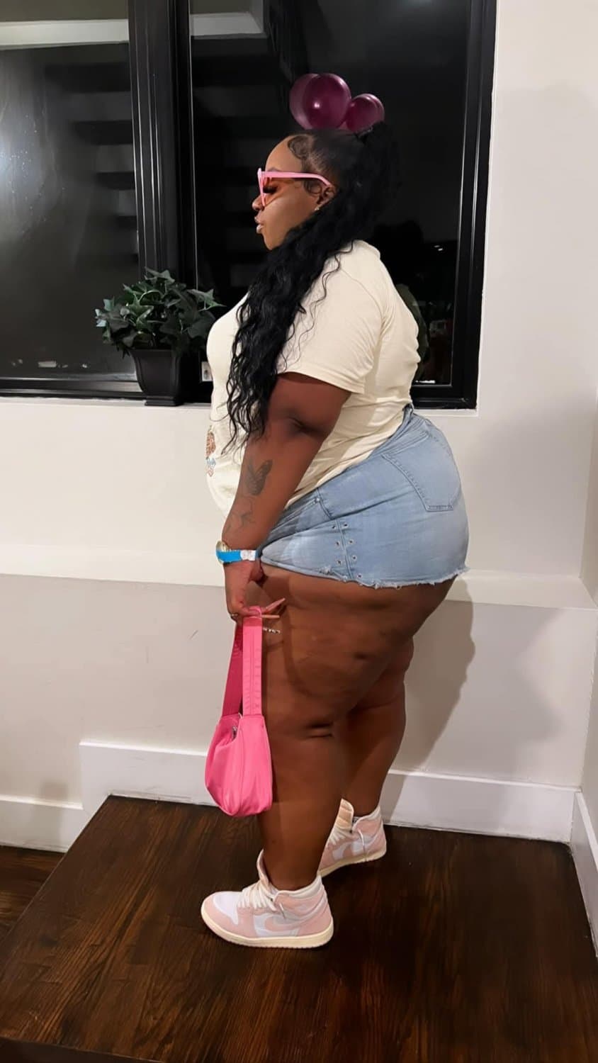 SEXY CHUNKY CHUBBY THICK CHOCOLATE EBONY BIG HUGE ASS SSBBW BBW