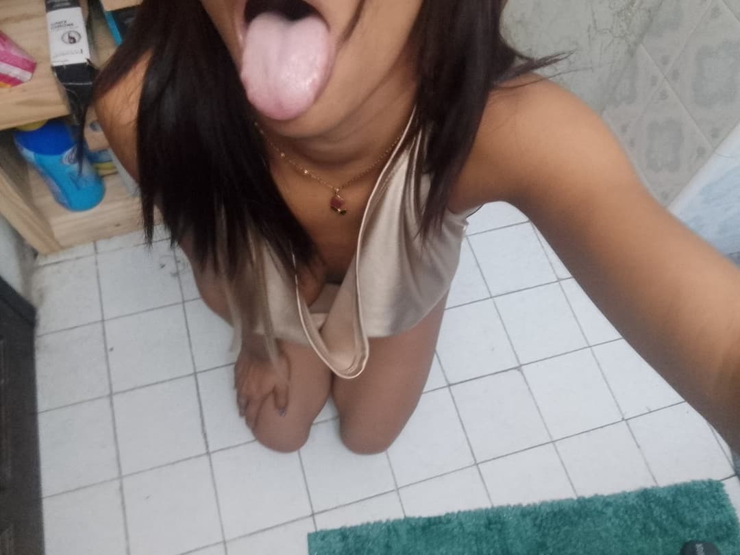 #brunette #Sexy #latina #Naturaltits #masturbation #perfectAss