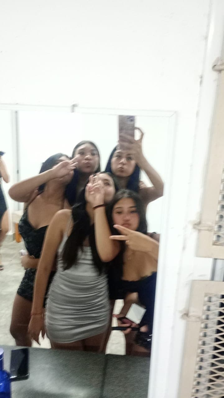 Nenas jovencitas colegialas