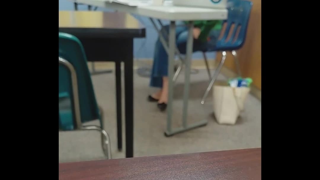 milf teacher sexy soles dangling
