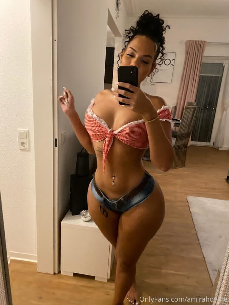 Big Exotic Ass Amirah