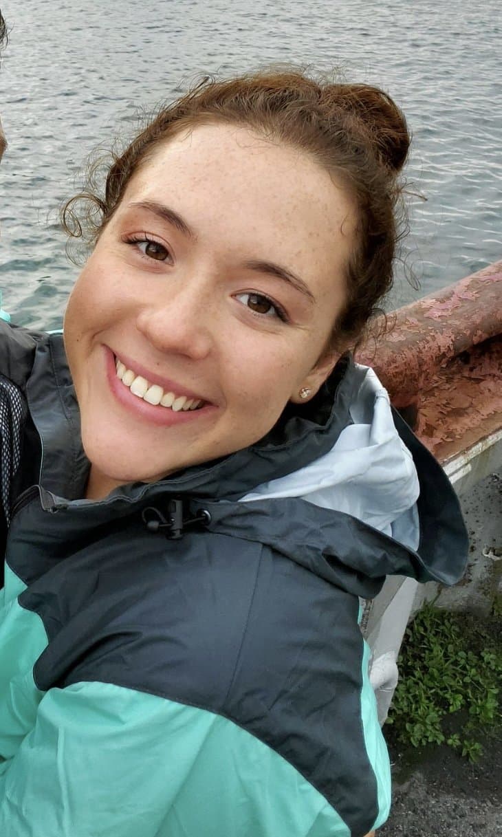 Alura sexy ass housewife submitted