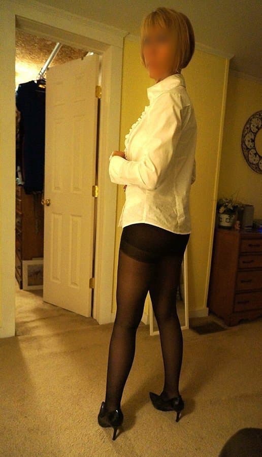 My wife in pantyhose/tights - {kik timzez26