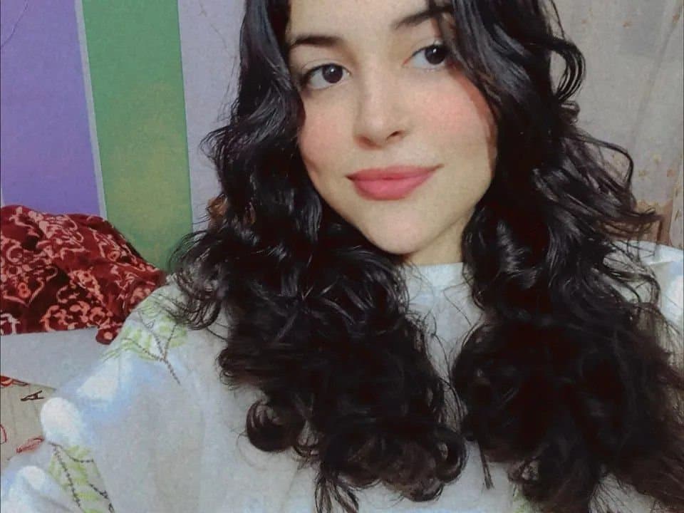 Part 3 of Alaã, give some likes to get her tits and pussy in Part 4