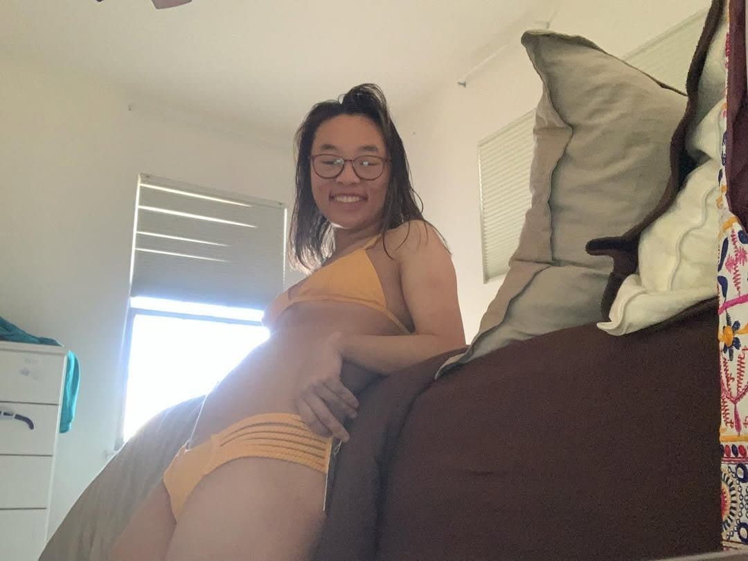 ?? Sydney, asian try on haul girl showing body in bikinis (șÿďńëÿķöņġ1)