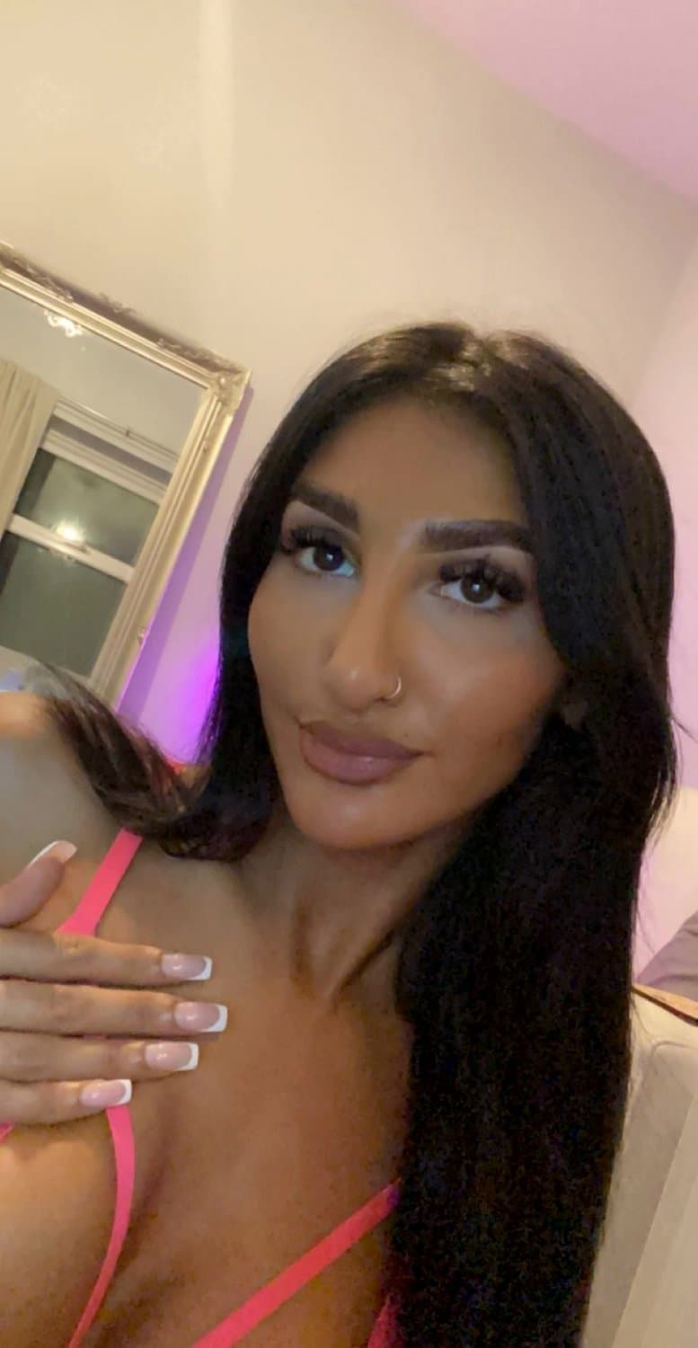 Click to view full size Lick, fuck, do whatever you want with my body