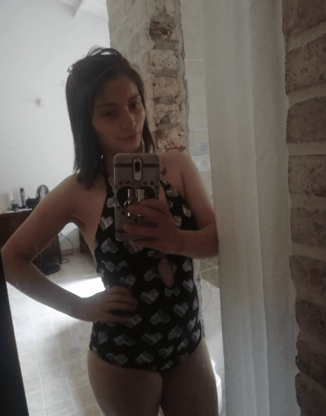 Mamacita rica y soltera jovencita