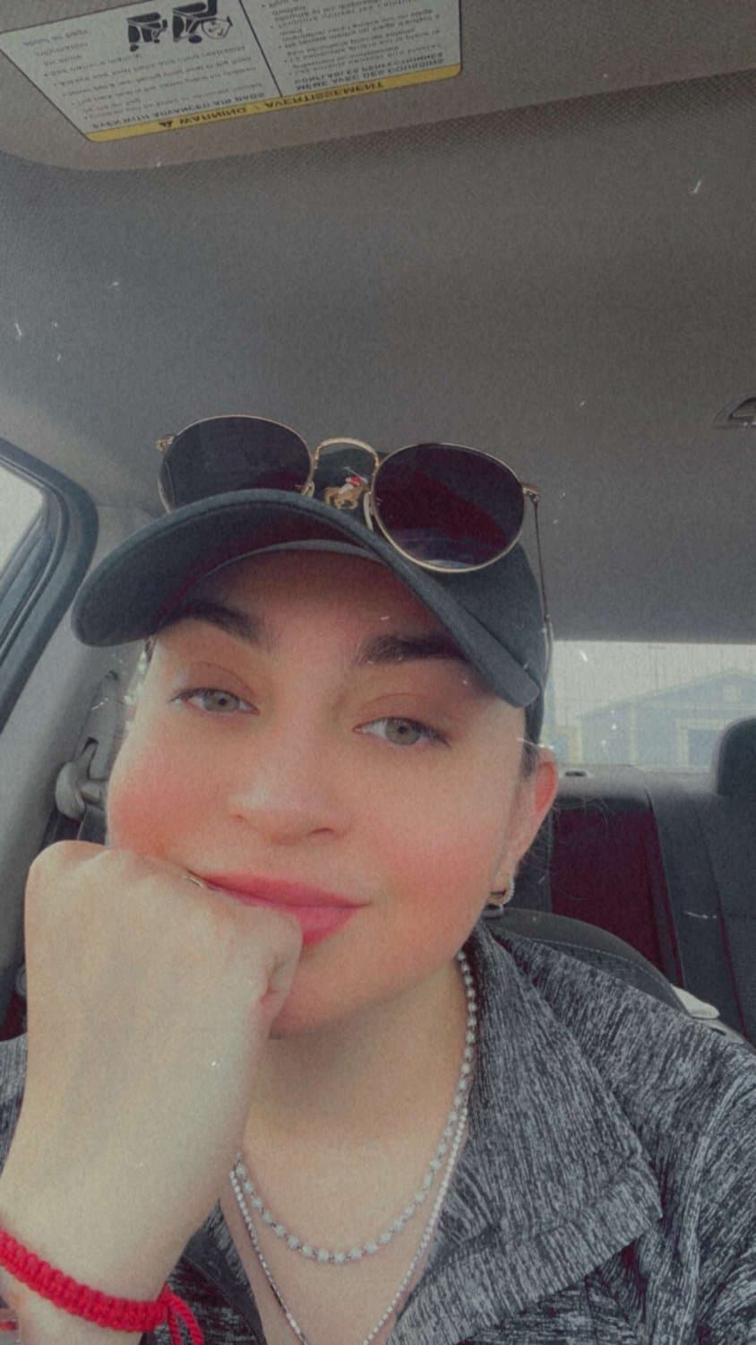 Cute face, cute tits